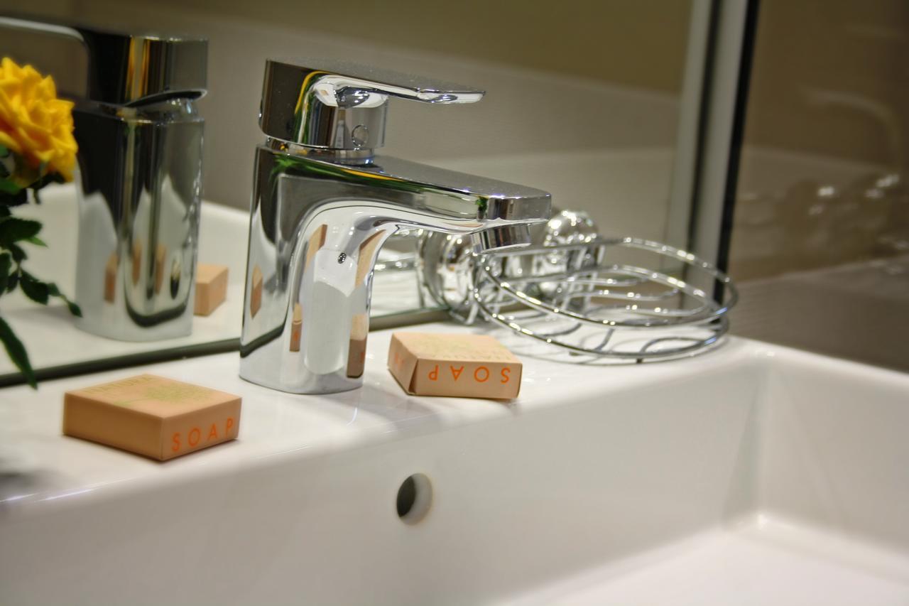 Nemo Hotel Brăila Екстериор снимка