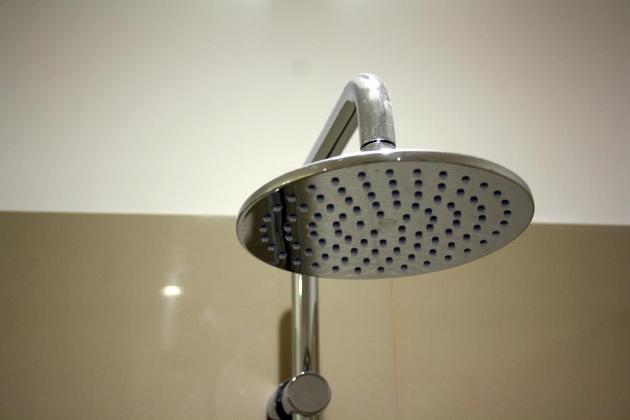 Nemo Hotel Brăila Екстериор снимка