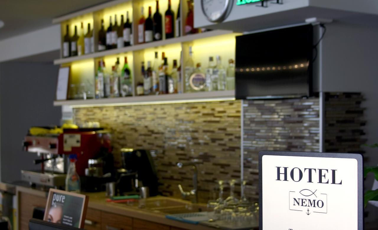 Nemo Hotel Brăila Екстериор снимка
