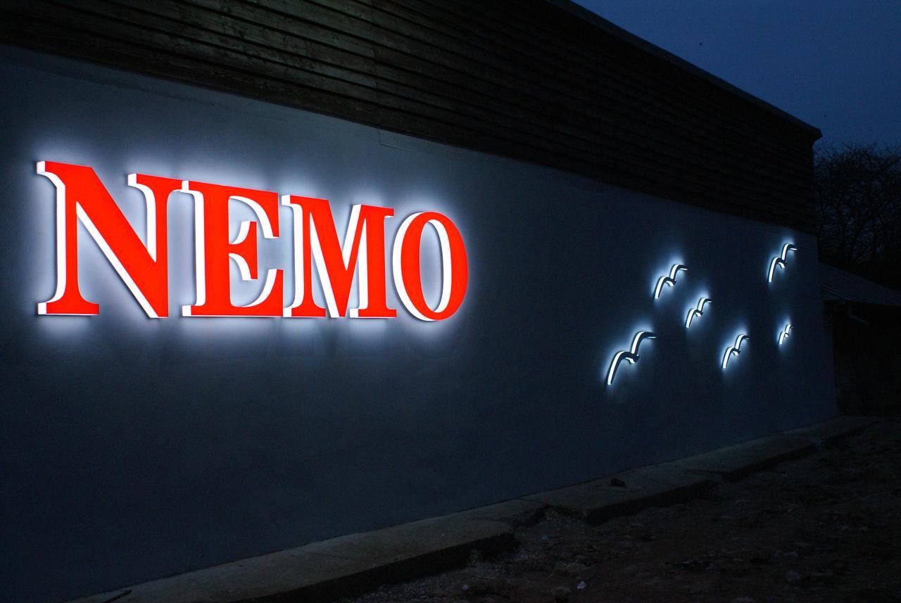 Nemo Hotel Brăila Екстериор снимка